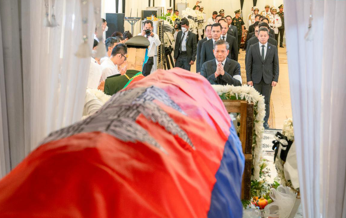 ស្ថាប័នហិរញ្ញវត្ថុជាង ៤០កន្លែង ប្រកាសលុបបំណុលឱ្យយោធិនពលីជីវិត និងអ្នករួមខ្ចី